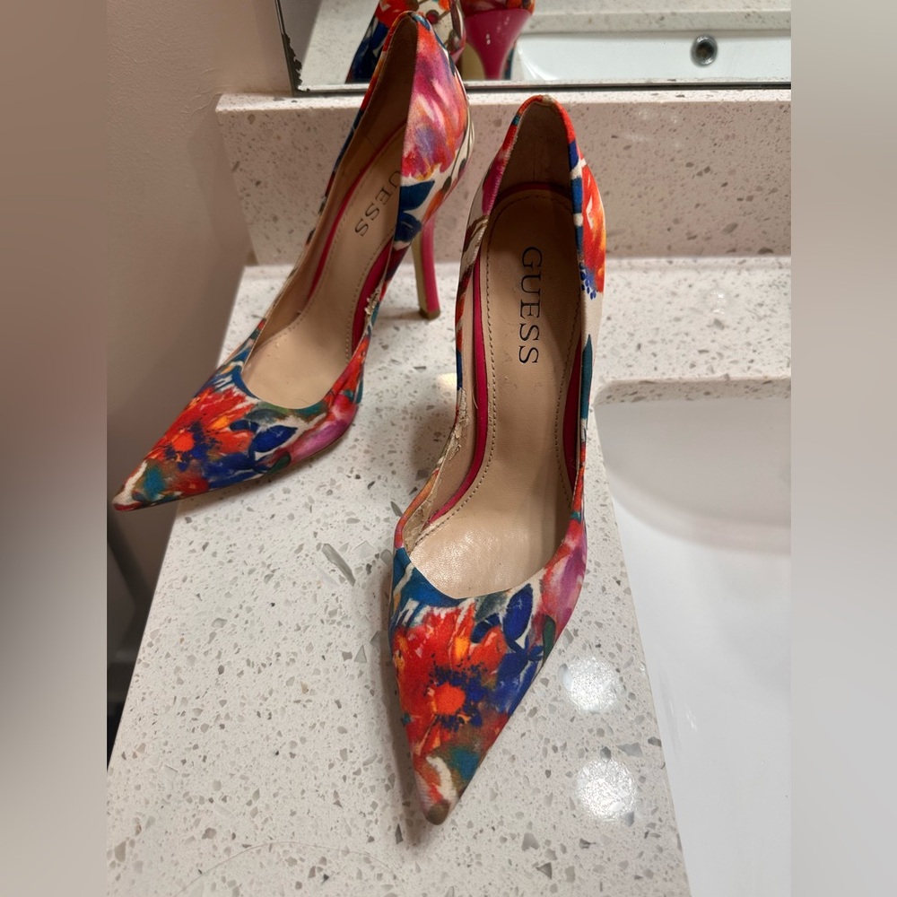 GUESS Multicolor Floral Heels